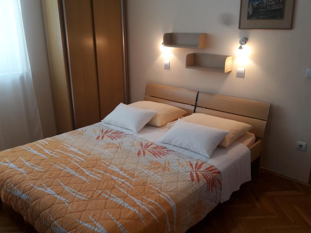 Apartments Kurtic Makarska Phòng bức ảnh